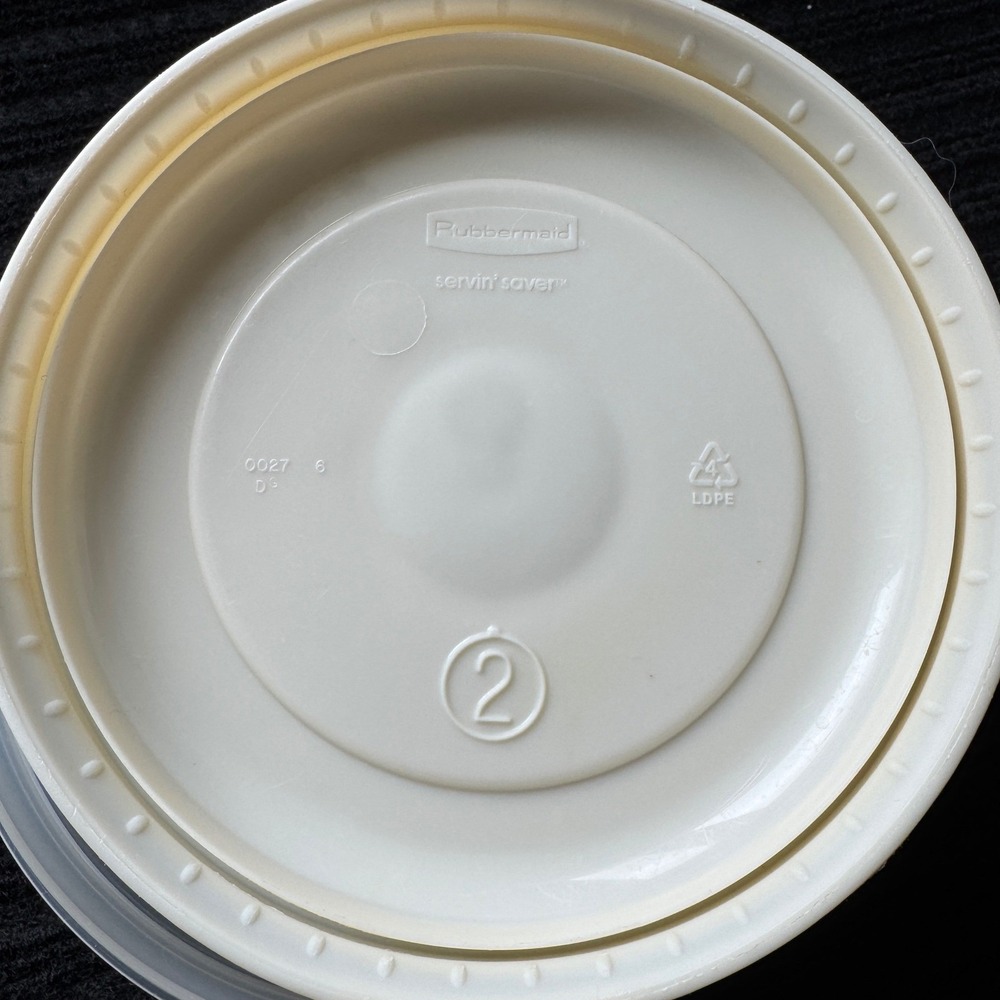 Rubbermaid Servin Saver Food Storage Containers Almond 4pc Set #2 #6 #1 Round - Picture 3 of 16